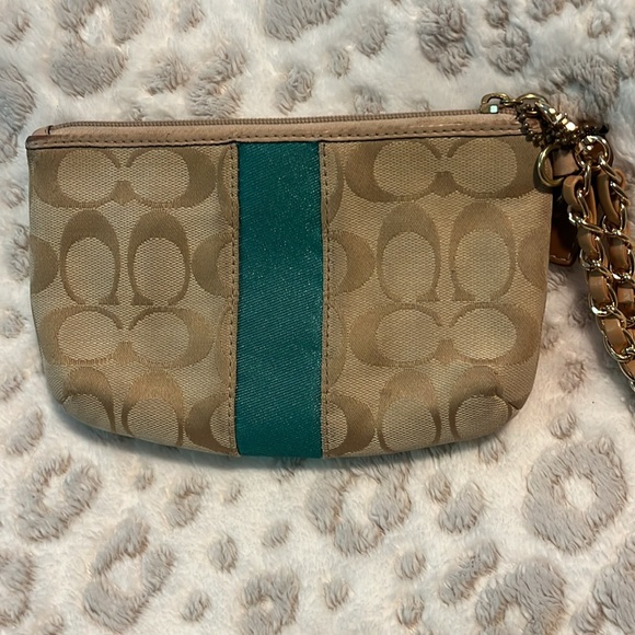 Coach wristlet - Picture 2 of 3